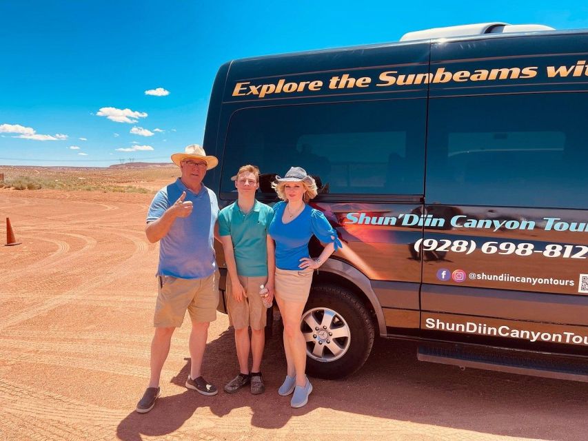 Page: Upper and Lower Antelope Canyons Guided Tour - Highlights of the Tour