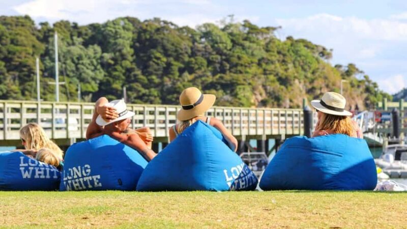 Paihia: Hole in the Rock Fast Boat with Island Stopover - Visiting Cape Brett Peninsula and Lighthouse  