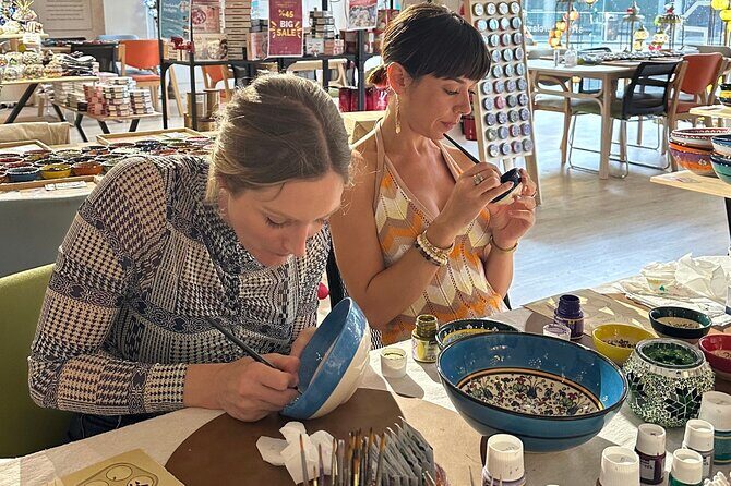Paint and Sip Classes Brisbane: Ceramic Plates & Bowls - The Sum Up