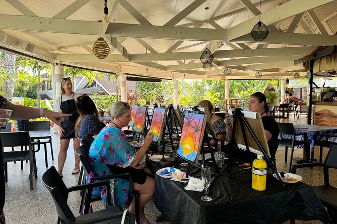 Paint & Sip Experience Rarotonga - Key Points