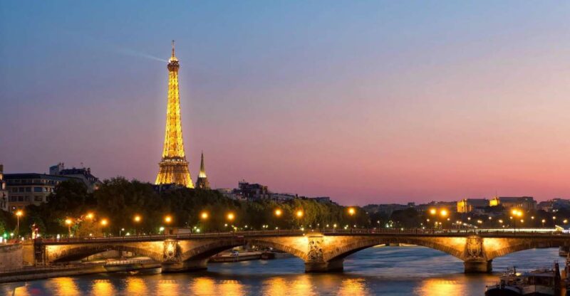 Pairs: the Opera to Hotel Des Invalides Guided Walking Tour - Starting Location: Place De Lopéra, Palais Garnier