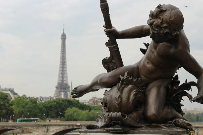 Pairs: the Opera to Hotel Des Invalides Guided Walking Tour - Rue De La Paix and Place Vendôme: Luxury Brands and Ritz Hotel