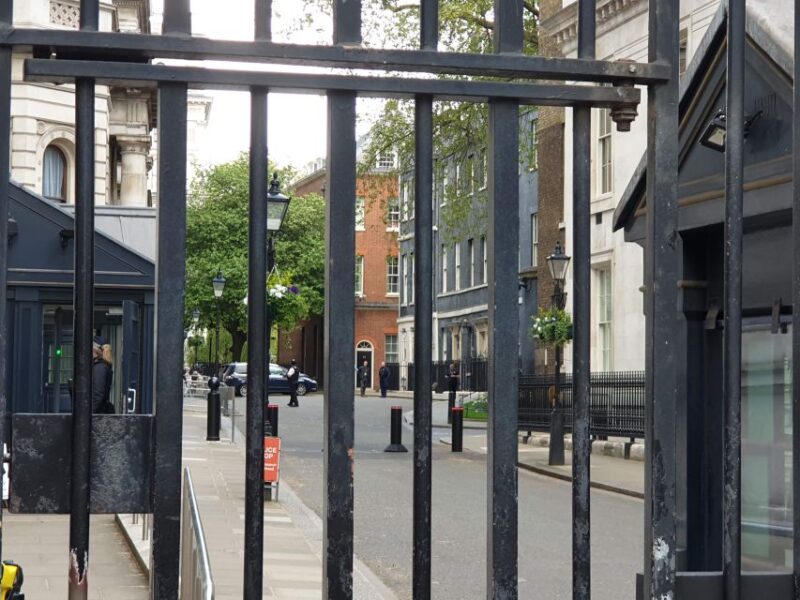 Palaces, Parliament & Power: Londons Royal City - Good To Know