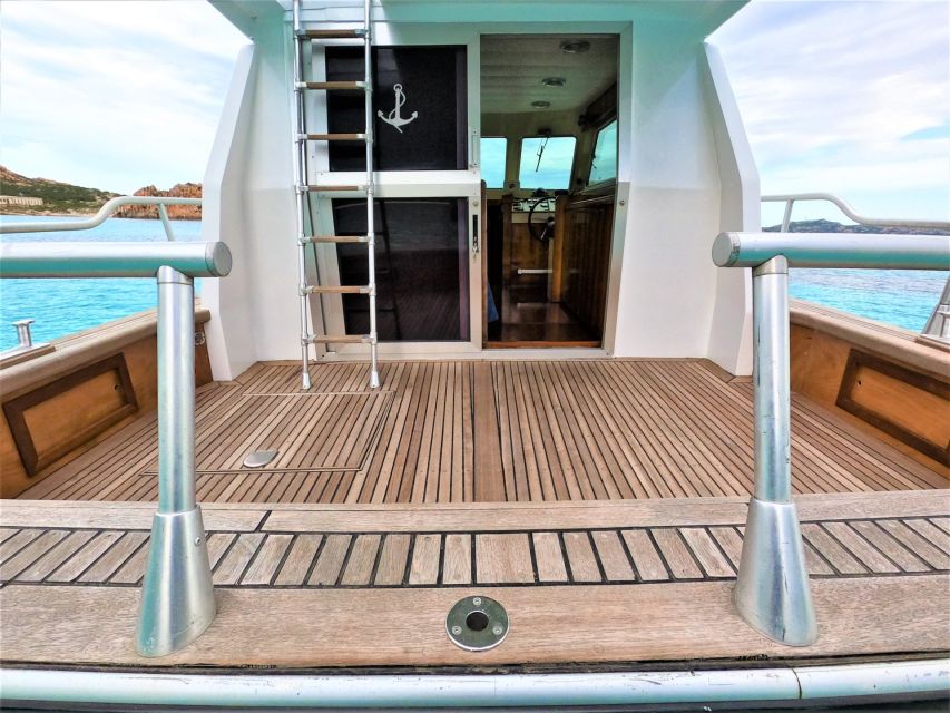 Palau: La Maddalena Archipelago Motorboat Tour With Lunch - Exploring Crystal-Clear Waters
