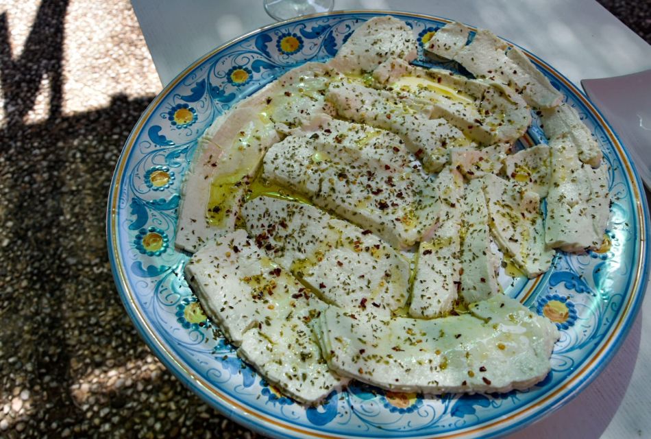 Palazzolo Acreide: Ricotta Cheese and Farm Tour With Tasting - Delicious Tasting Details