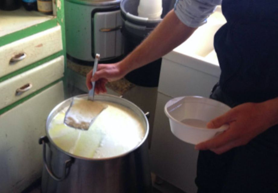 Palazzolo Acreide: Ricotta Cheese and Farm Tour With Tasting - Transportation Tips