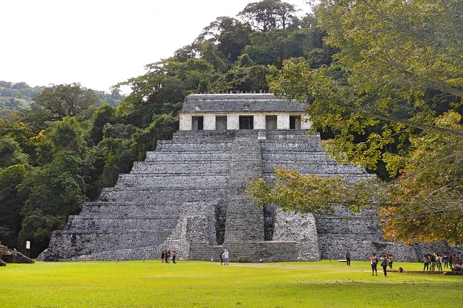 Palenque and Cascades of Roberto Barrios - The History of the Mayans