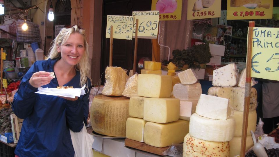 Palermo: 2-Hour Small Group Private Walking and Tasting Tour - Sampling Sicilian Wines