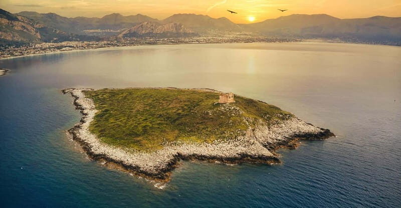 Palermo: Exclusive Boat Tour on Sunset + Aperitif and Drink - Who Will Enjoy This Tour?