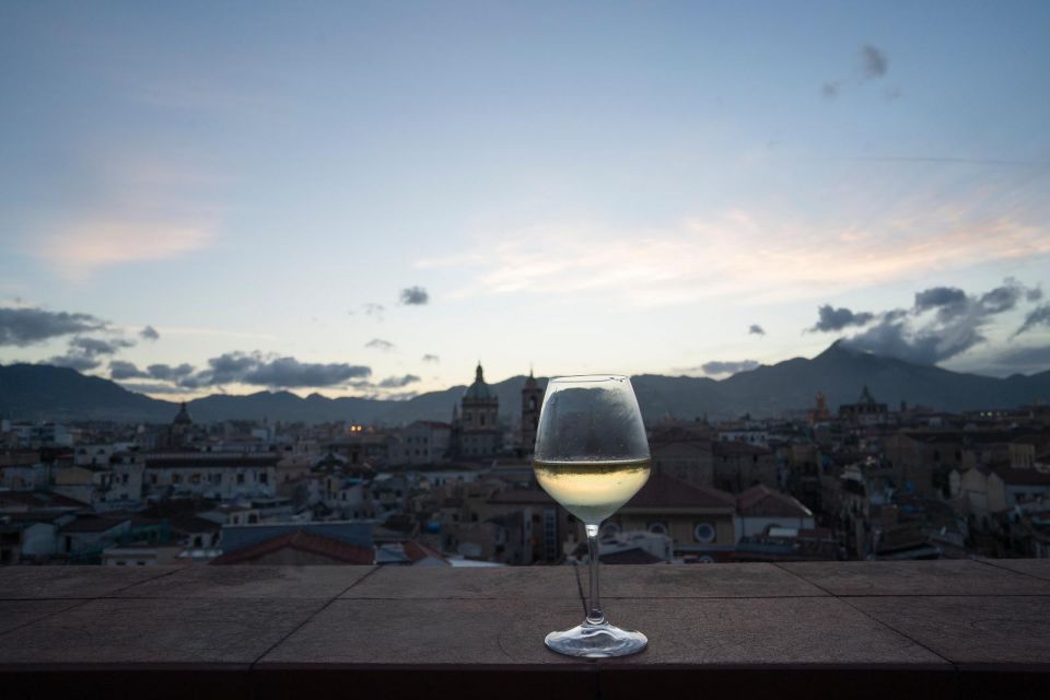 Palermo: Photographic Walk and Wine Tasting - Photography Experience