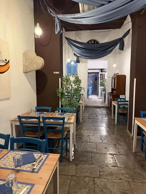 Palermo: Pizza & Tiramisu Class with Free Flowing Fine Wine - The Experience in Context
