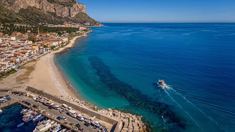 Palermo: Private Boat Tour Customized on Request + drink - Who Should Consider This Tour?