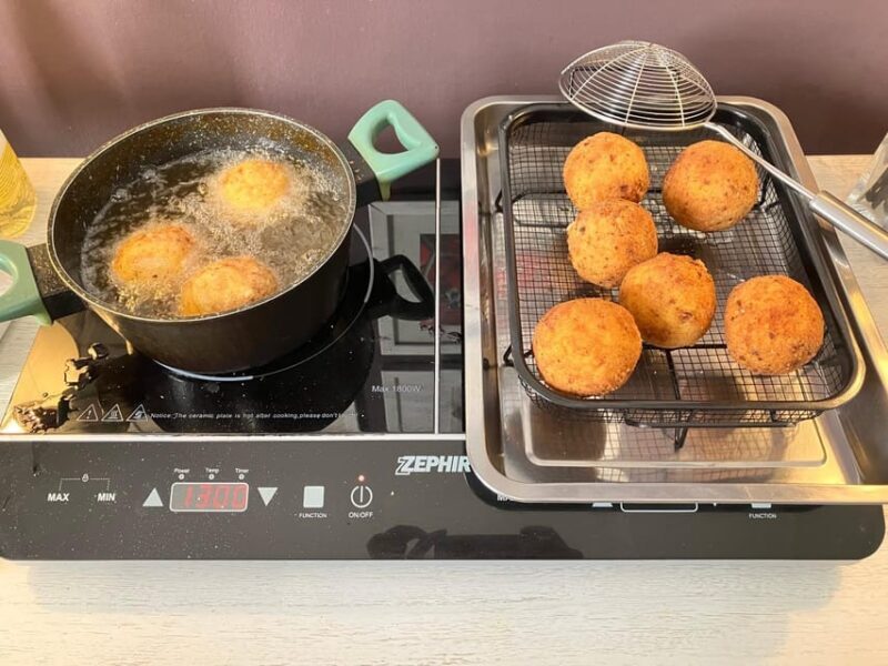 Palermo: Shopping at Capo Market and Sicilian Cooking Class - The Journey to the Chef’s Home: Transitioning from Market to Kitchen