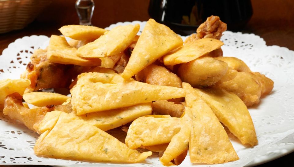Palermo: Street Food Tour in Ballarò and Vucciria Markets - Tour Logistics and Meeting Point