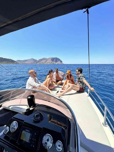 Palermo : Tour condiviso in barca con Aperitivo e Snorkeling - Who Will Love This Tour?