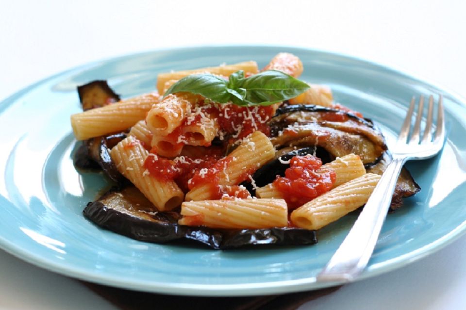 Palermo: Traditional Full Meal Food Tour With a Local - Key Points