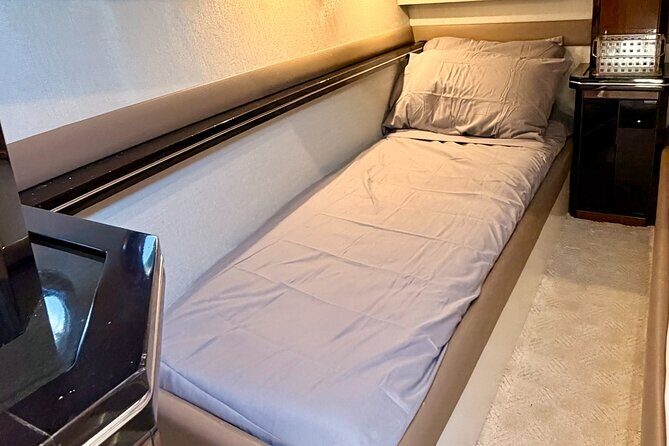 Palm Beach Luxury Yacht Cruises - Key Points