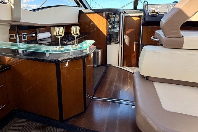 Palm Beach Luxury Yacht Cruises - FAQs