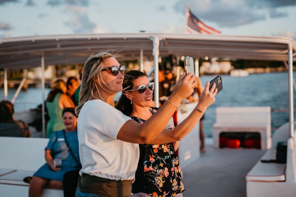 Palm Beach: Sightseeing Catamaran Cruise - Sightseeing Highlights