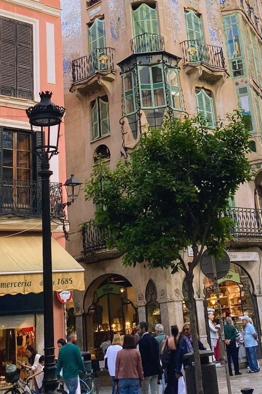 Palma: Alleys of Old Town Self-guided Explorer Walk - Tour Accessibility and Requirements