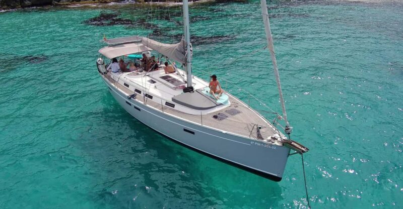 PALMA BAY : 8 HOUR PRIVATE TOUR WITH SAILING BOAT - Sailing Experience