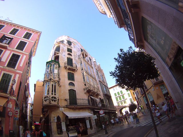 Palma De Mallorca: Guided Tour of the Old Town - Architectural Diversity