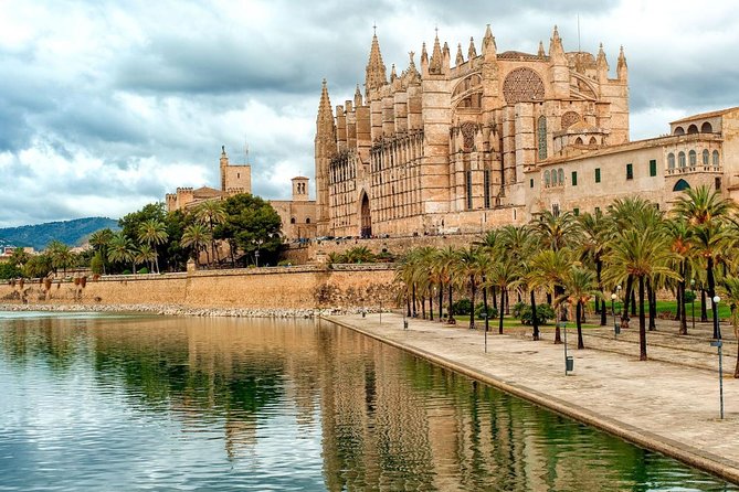 Palma De Mallorca Guided Tour With Hotel Pick up - Pricing and Availability
