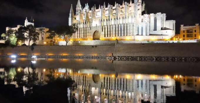 Palma De Mallorca: Old Town Atmospheric Evening Tour - Frequently Asked Questions