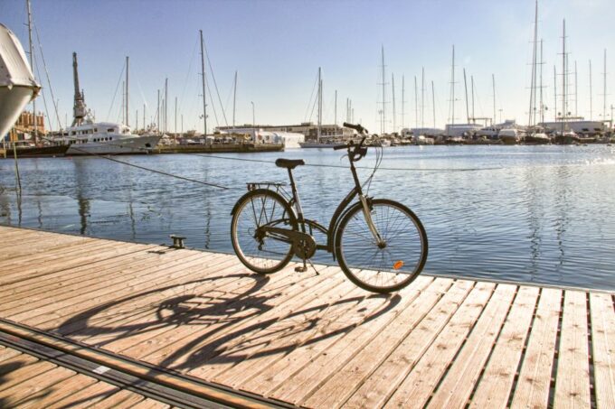 Palma De Mallorca Old Town Guided Bike Tour and Tapas - Tapas Experience