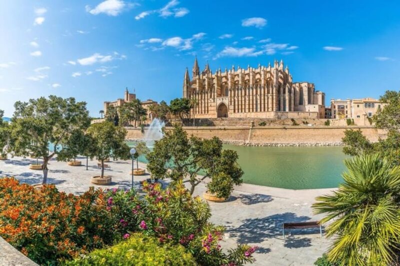 Palma De Mallorca: Private Custom Tour With a Local Guide - Customizable Itinerary