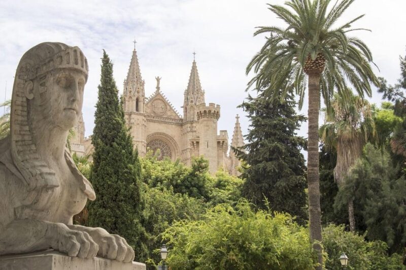 Palma De Mallorca Private Guided Walking Tour - Taking in Local Culture and History