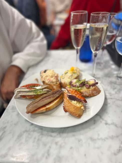 Palma de Mallorca: Private Guided Walking Tour with Tapas - A Closer Look at the Tour Experience