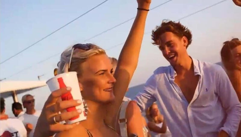 Palma de Mallorca: Sunset Boat Party with DJ and Animation - Analyzing the Value: What’s Included and What’s Not