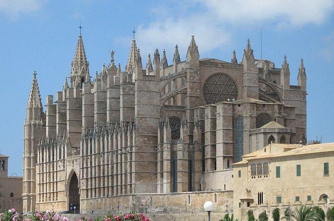 Palma De Mallorca With Cathedral Private Walking Tour - Good To Know