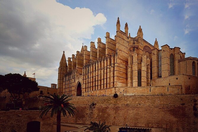 Palma De Mallorca With Cathedral Private Walking Tour - Ask Away
