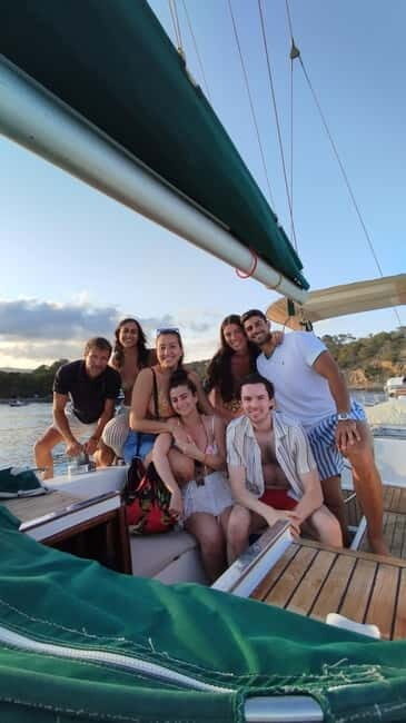 Palma: Private Half-Day Sailing Trip with Tapas & Drinks - The Food & Drinks: A Catalan-Centric Feast