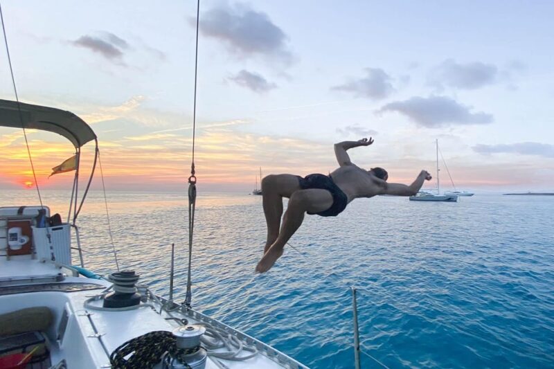 Palma: Private Half-Day Sailing Trip With Tapas & Drinks - Scenic Highlights and Activities