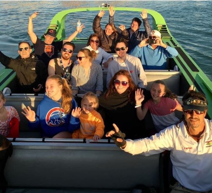 Panama City: Sunset Speedboat Tour With Dolphin Watching - Sights and Scenery
