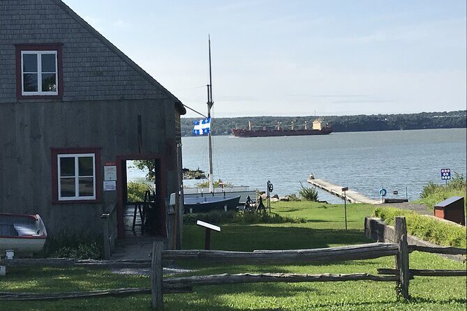 Panoramic and historical tour of the Île d'Orléans - Key Points