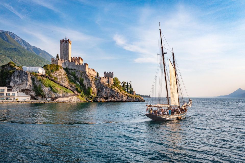 PANORAMIC CRUISE ON HISTORICAL SAILBOAT - Customer Reviews
