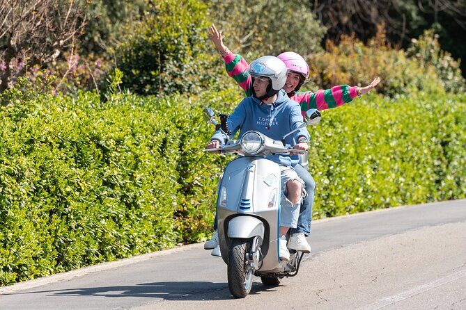 Panoramic Florence private tour on Vespa with personal photographer - Exploring Florence on a Vespa: What to Expect