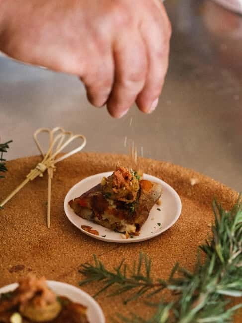 Pantelleria: Authentic and local dinner in a dammuso - Atmosphere and Interaction