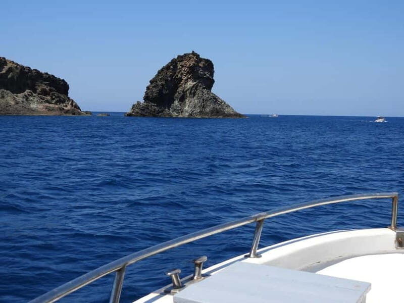 Pantelleria boat tour with lunch on board - Key Points