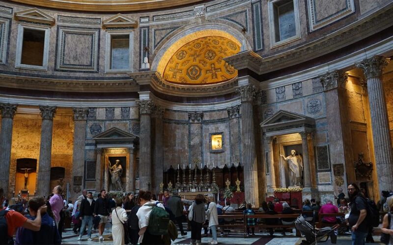 Pantheon Audio Guided Tour: Endless Imperial Rome Experience - Iconic Features