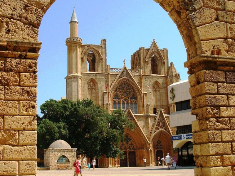 Paphos: Divided Nicosia (North Cyprus Walk In) and Larnaca - Hala Sultan Tekke Mosque