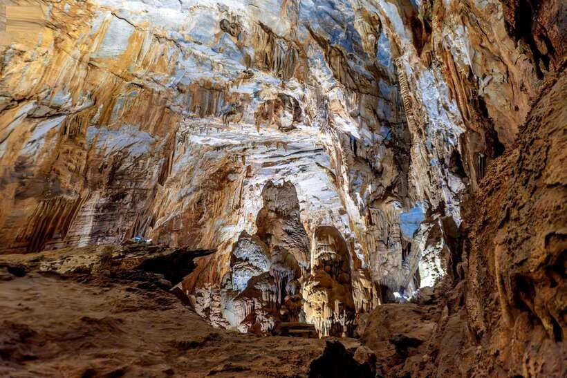 Paradise Cave and Phong Nha Cave Day Trip - Important Information