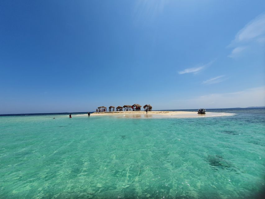 Paradise Island Private Tour +Snorkeling +Manatee Sanctuary - Included Amenities