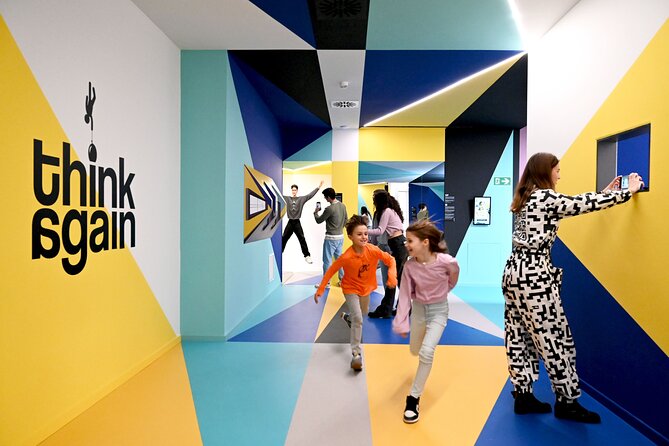 Paradox Museum Barcelona a Mind-twisting Experience - Enthusiastic Visitor Reviews