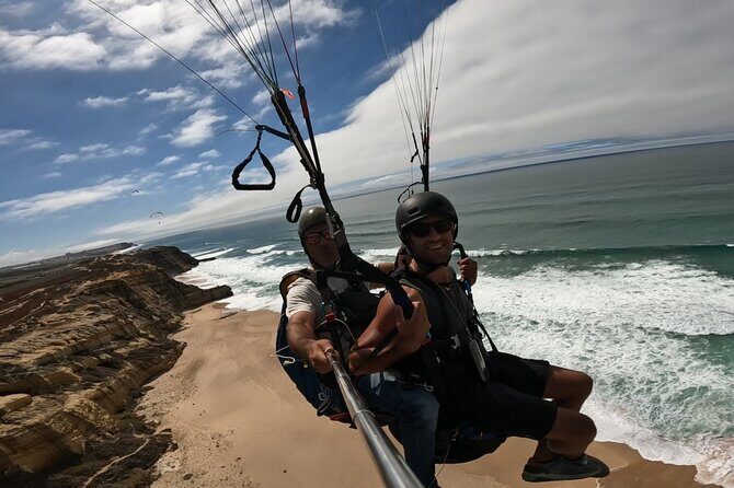 Paragliding Activity from Lisbon - A Balanced Look at Lisbon’s Paragliding Adventure