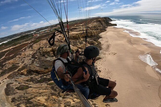 Paragliding Activity from Lisbon - An In-Depth Look at the Paragliding Tour